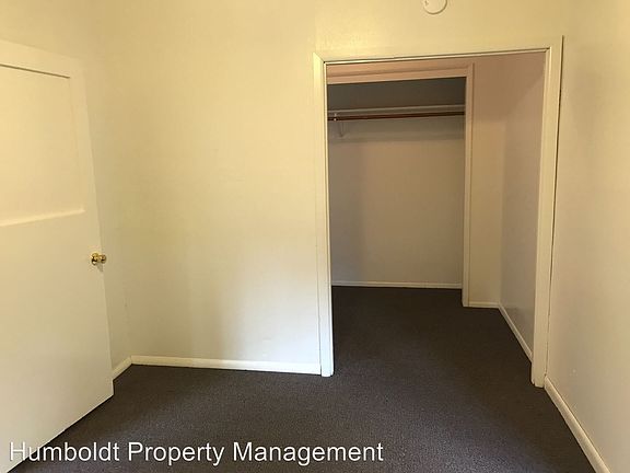 4th image of 1524 West Ave