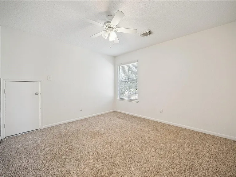 12831 Dove Point Ln — Photo 45