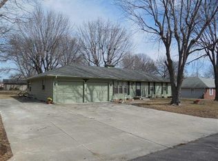703 E Cedar St, Clinton, MO 64735