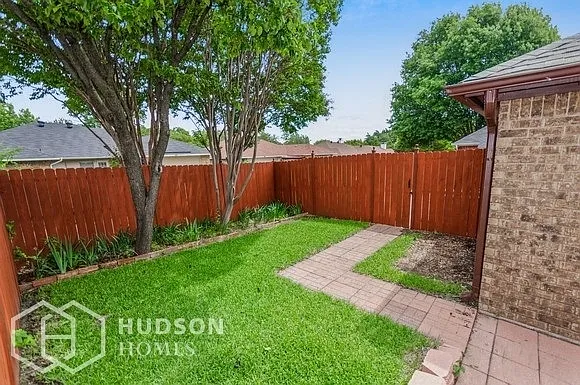 330 Bryant Ln — Photo 14