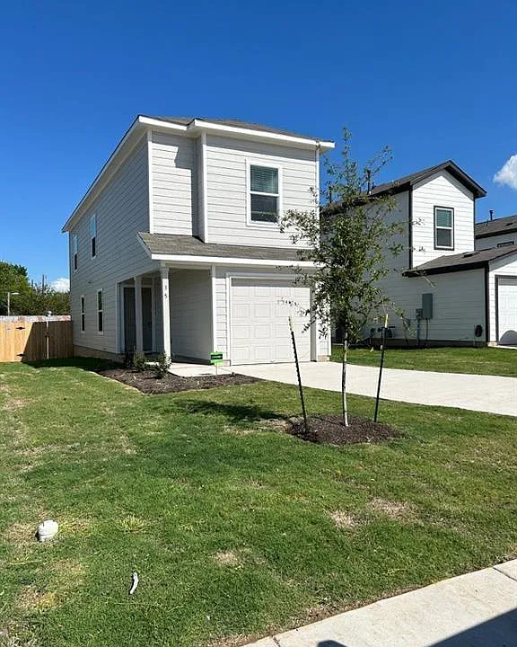 35 Trinity Cir