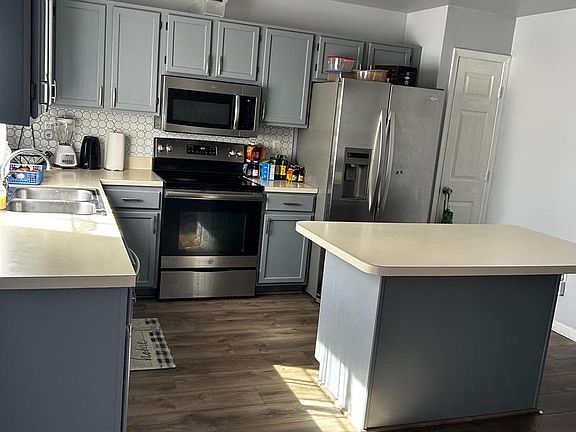 3rd image of 137 Gentlebrook Rd