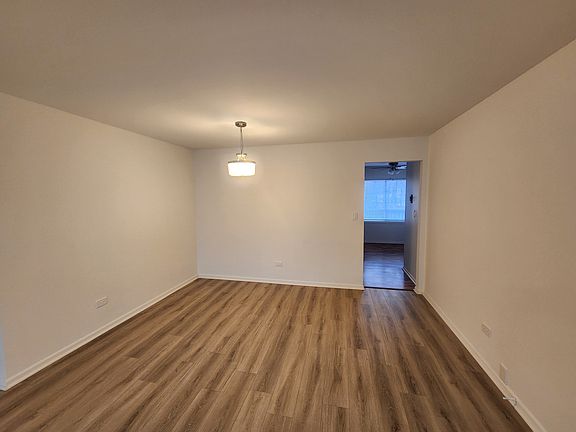 3rd image of 387 Poplar Ave #2