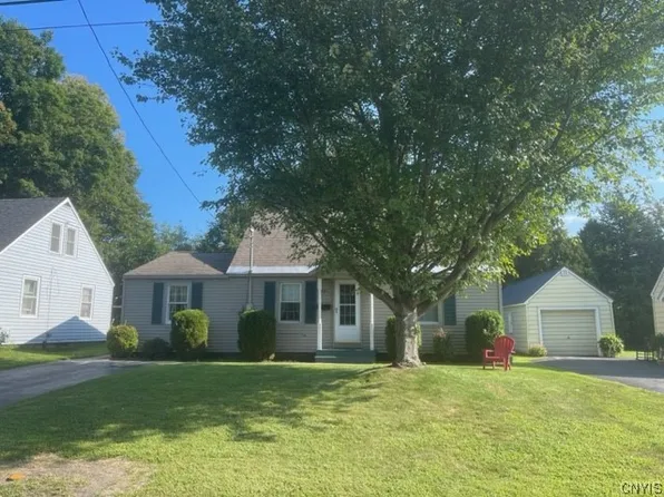 609 S 1st St, Fulton, NY 13069