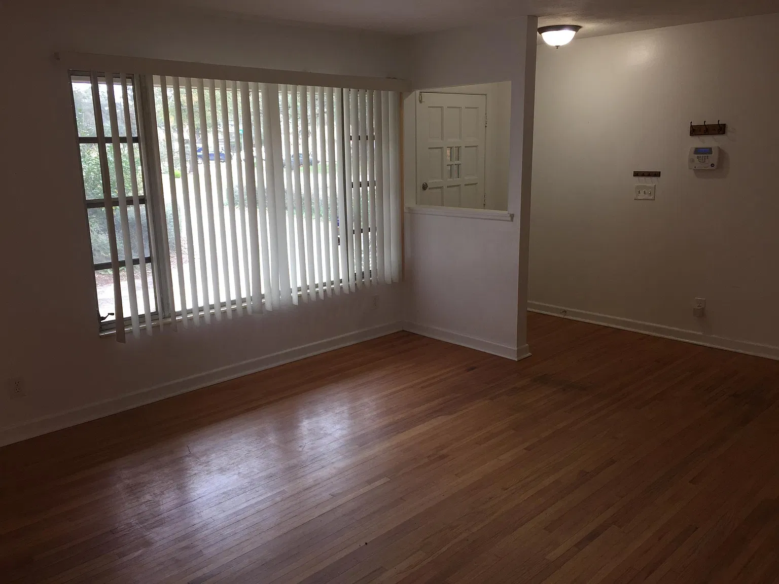 3 bed, 1700 sqft, $2,500 — Photo 3