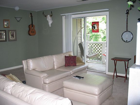 Family Room -- Balcony