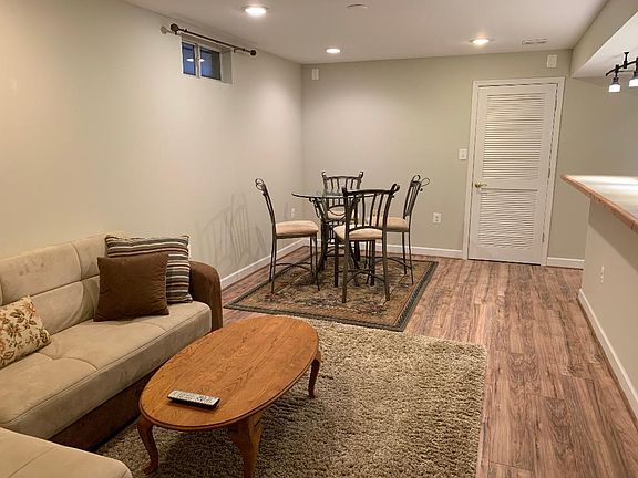 5th image of 330 Whipp Dr SE