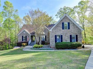 124 Edgewater Ct, Braselton, GA 30517