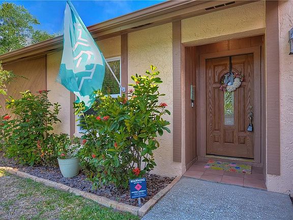 4th image of 15540 Timberline Dr