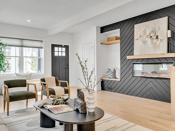 3rd image of 17 College Hill Rd #1