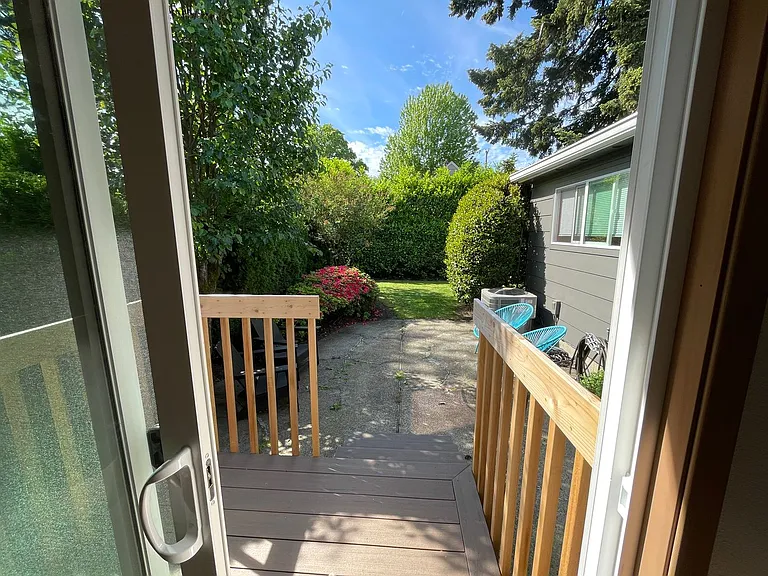 3652 SE Lexington St — Photo 13