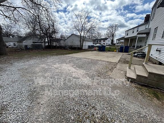 4th image of 4027 Gary Ave #4027