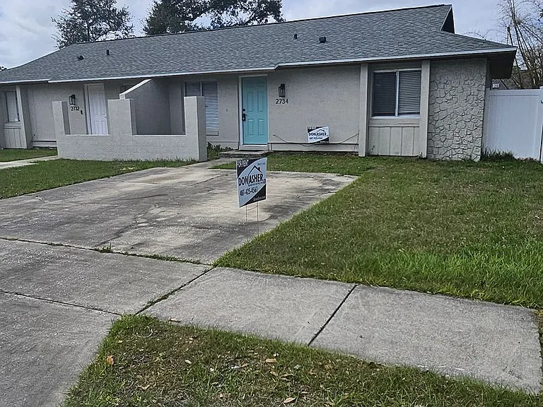 2734 Coral Reef Dr — Photo 1