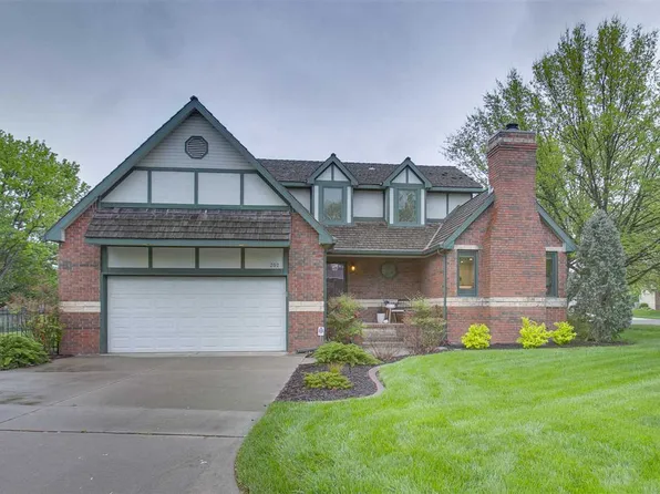 202 S Ashley Park, Wichita, KS 67209