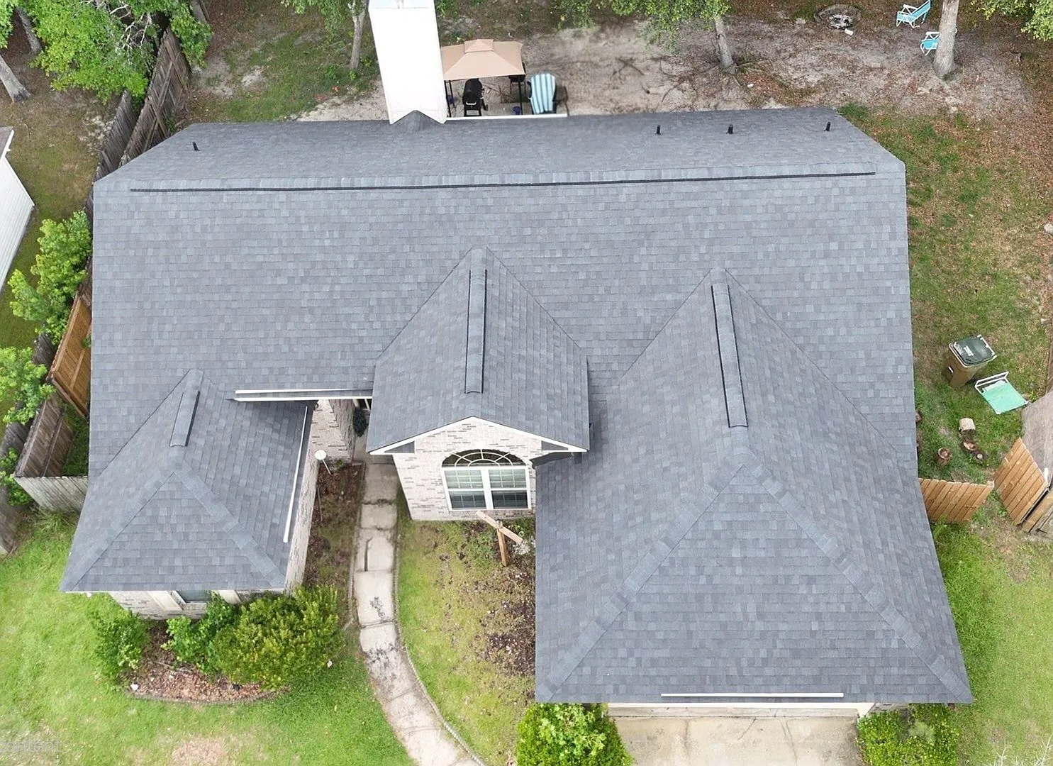 142 Meadowside Ln — Photo 2