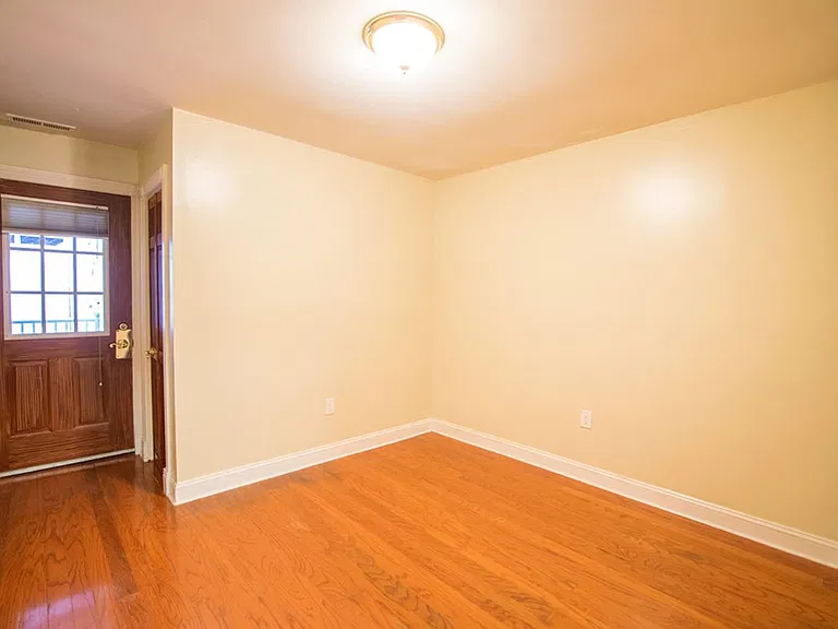 1124 E Passyunk Ave — Photo 31
