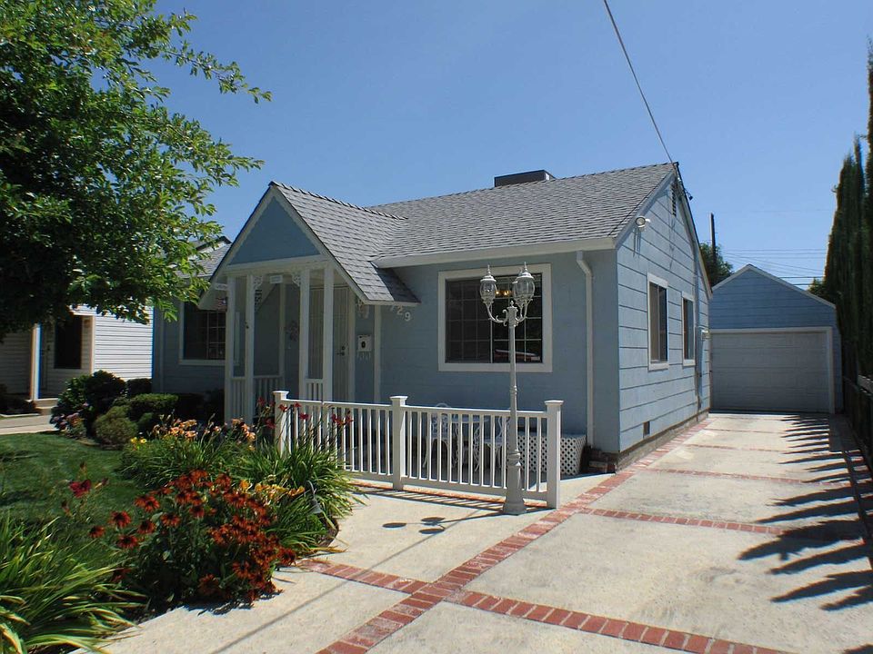 1st image of 3729 62nd St