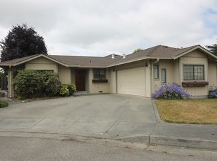 2268 Lee Ct, Fortuna, CA 95540