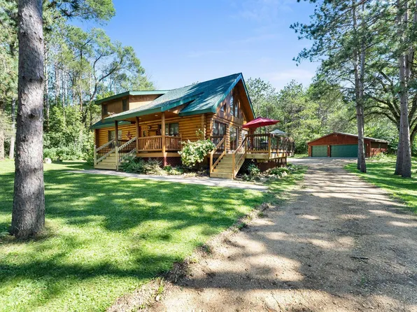 624 Homes Ct, Osceola, WI 54020