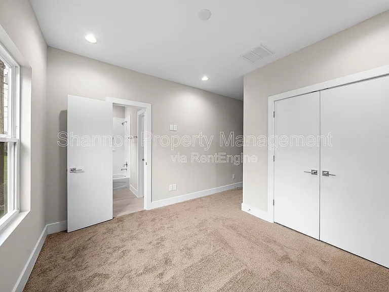 24 Bucan St #B — Photo 29