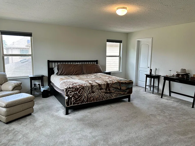 1172 Clonmore Ct — Photo 12