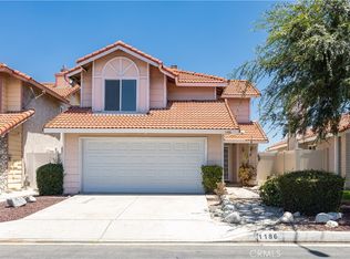 1186 Runaway Cir, Colton, CA 92324