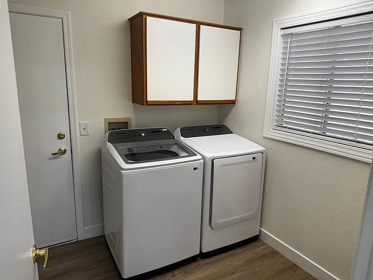 2533 Tumble Brook Dr — Photo 4