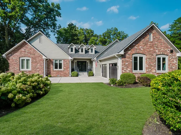 8541 Helmsman Cir, Indianapolis, IN 46256