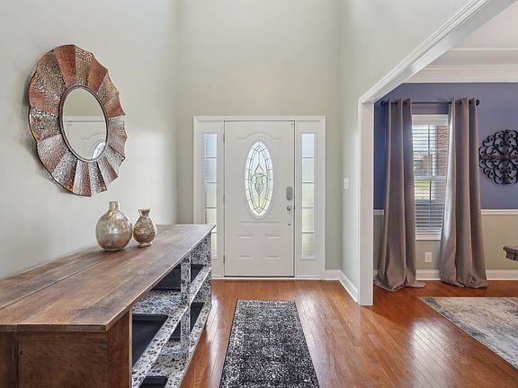 5th image of 104 Summer Terrace Ln