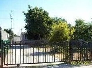 3520 E 58th St, Maywood, CA 90270