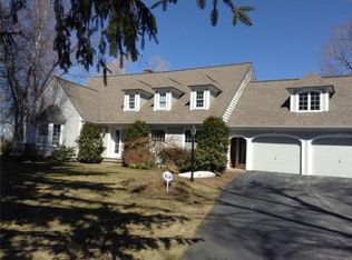 109 Main St, Southborough, MA 01772