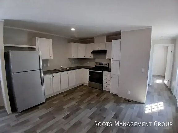 5th image of 803 Carriage Lane Est #803