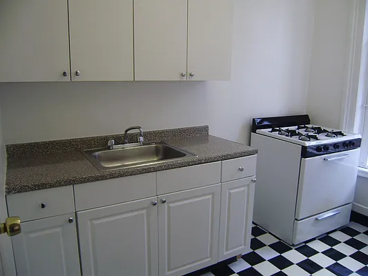 Rented by Mauro Bros Real Estate Services LLC | media 22