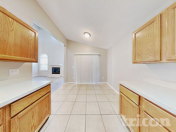 5th image of 1472 Beecher Ln