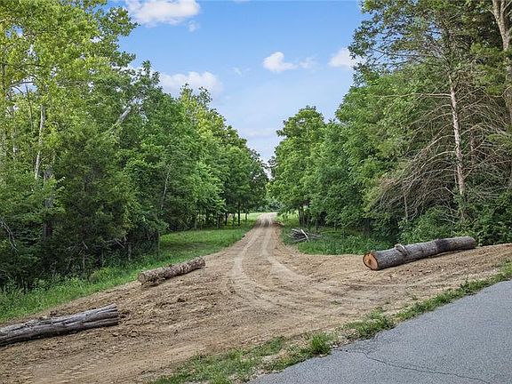 4th image of 22245 Lix Rd