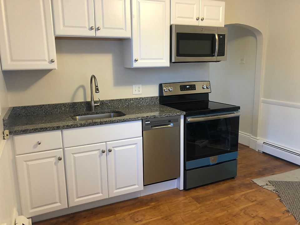1st image of 143 Pleasant St #B-k