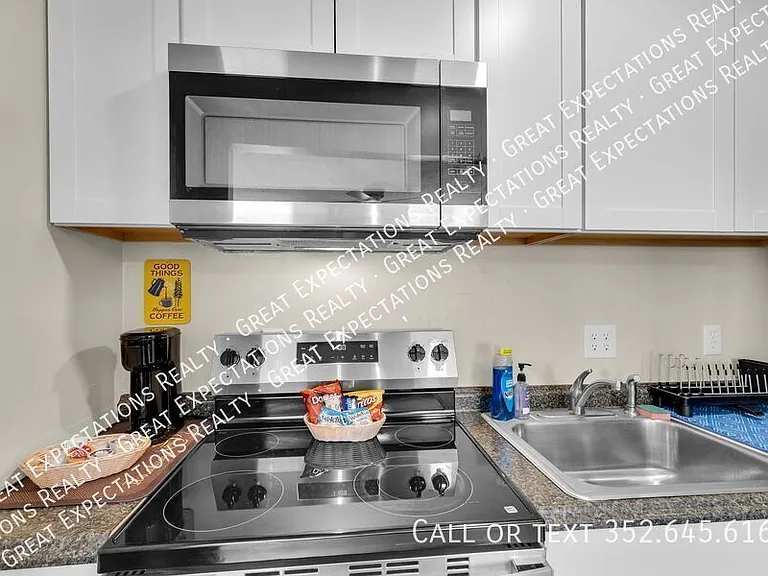 2629 SW 33rd Ave — Photo 16