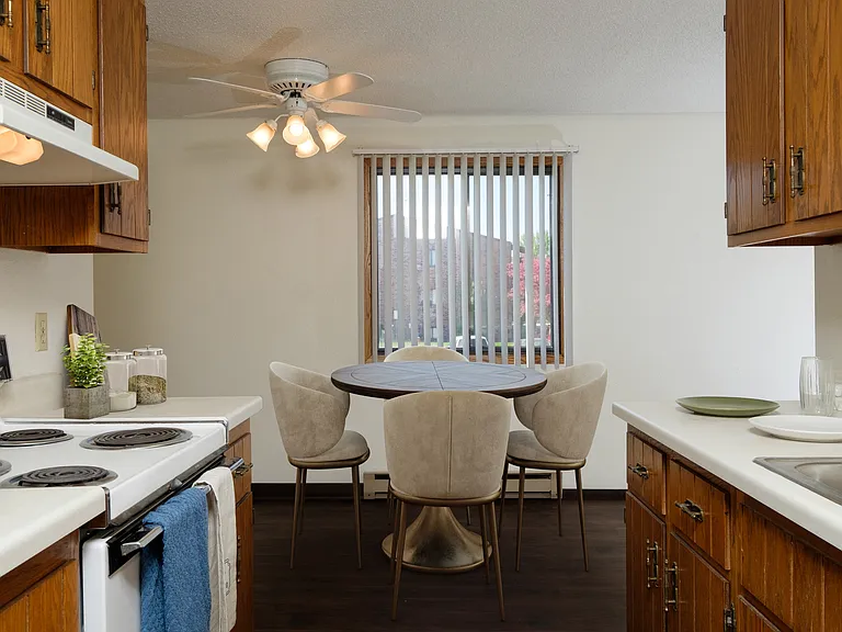 Fargo, ND Countryside Apartments | Dining