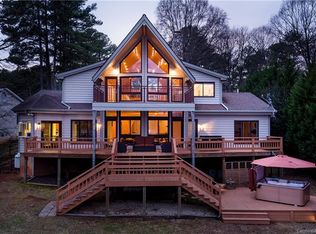 4392 Pine Harbor Dr, Denver, NC 28037