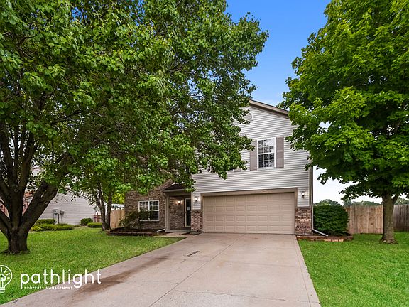 2nd image of 997 Thornwood Dr