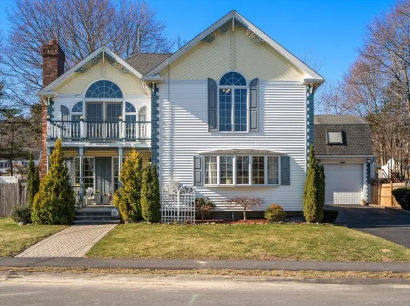 113 Temple Rd, Waltham, MA 02452