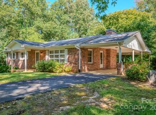 31 Jupiter Rd, Weaverville, NC 28787