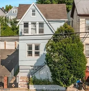 2 bed, 1000 sqft, $1,900 — Photo 1