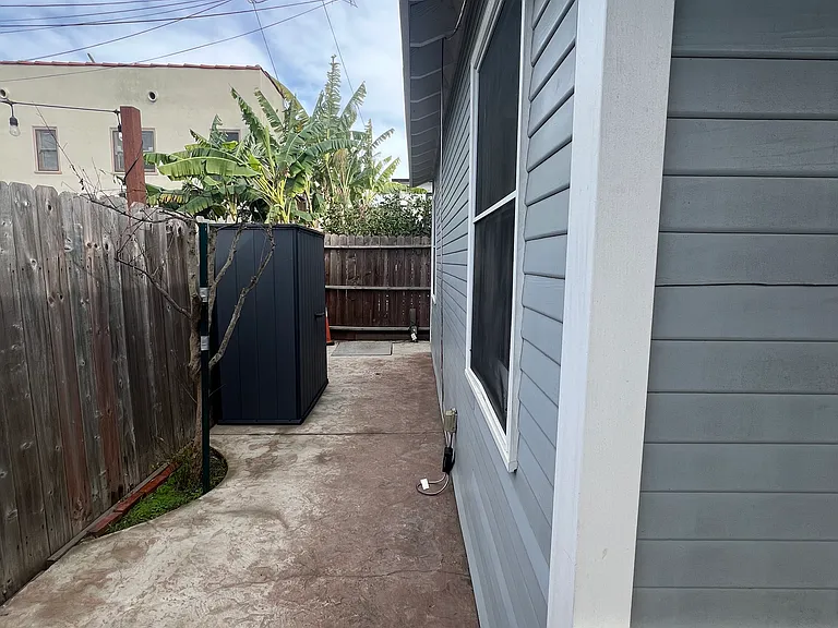 642 Euclid Ave — Photo 15