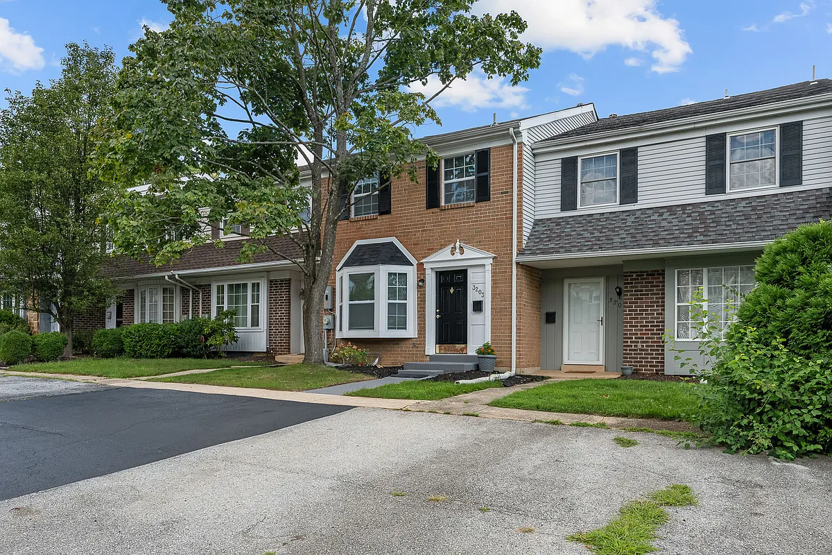 Building Photo - 3203 Sapphire Ct