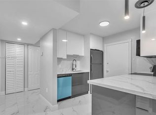 15888 SW 95th Ave APT 118, Miami, FL 33157