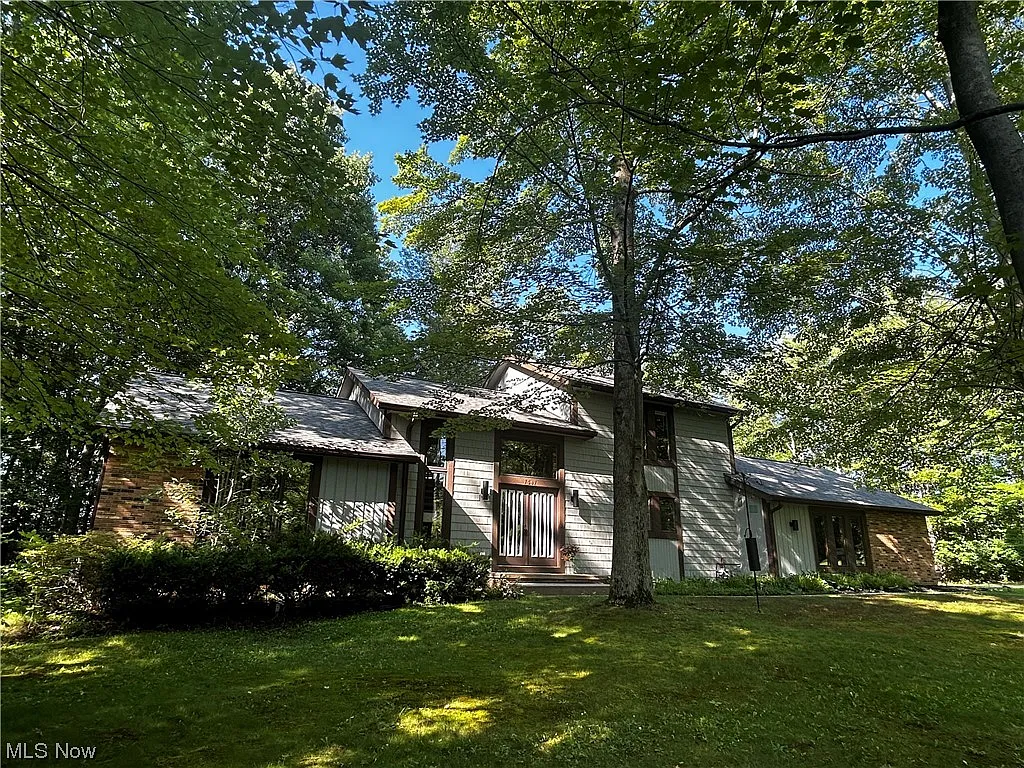 7347 Pinehill Rd photo 1