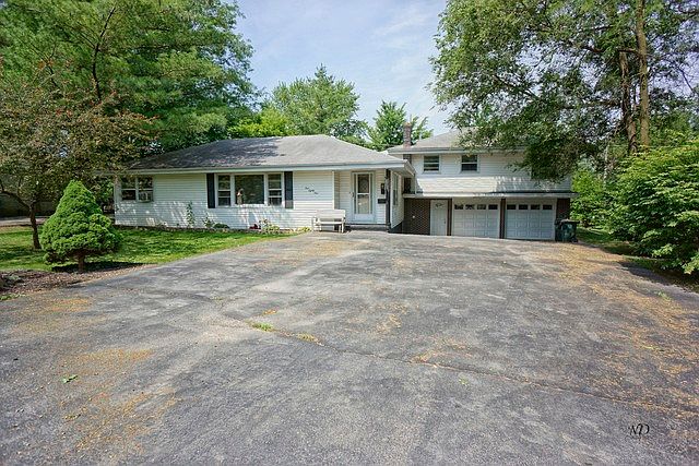 1st image of 489 Winsor Dr