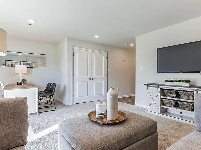 211 Macoun Way — Photo 12