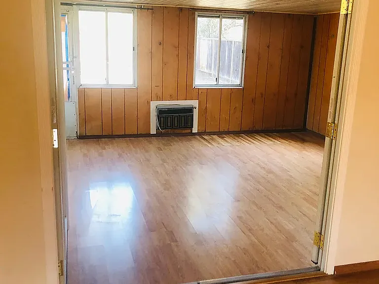 18741 Hanna Dr — Photo 12